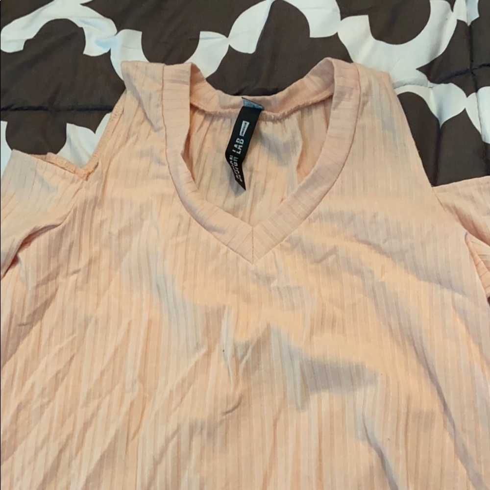 pink shirt